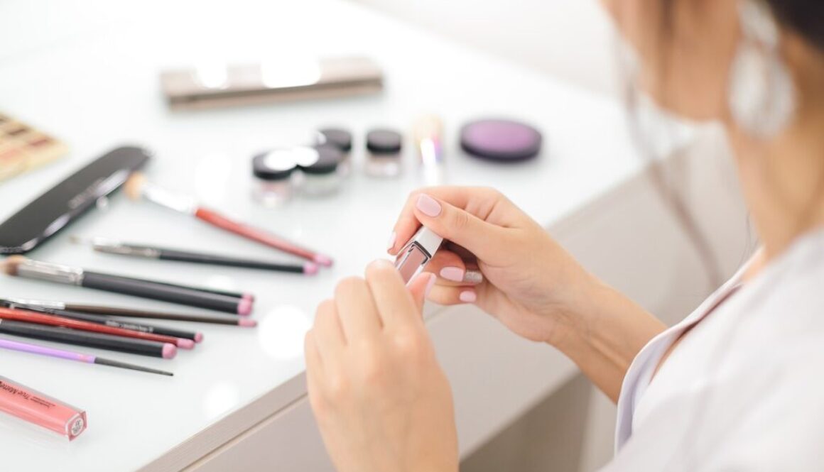 lipstick cosmetics woman makeup 4743984